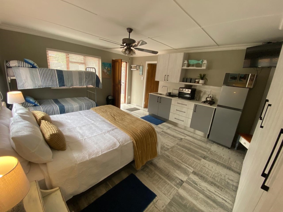 7 Bedroom Property for Sale in Hartenbos Central Western Cape